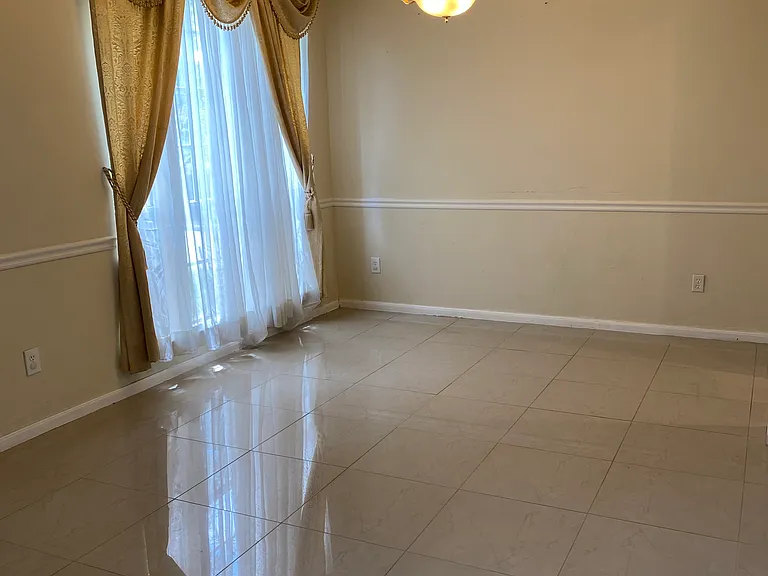 8906 Beawood Dr — Photo 7