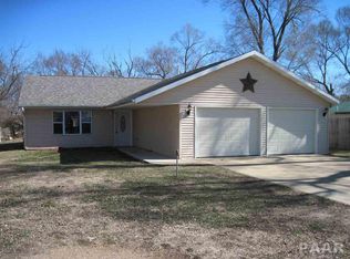 12582 Carter Rd, Pekin, IL 61554