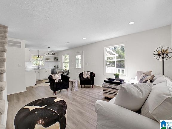 5th image of 95 Merrywood Ln