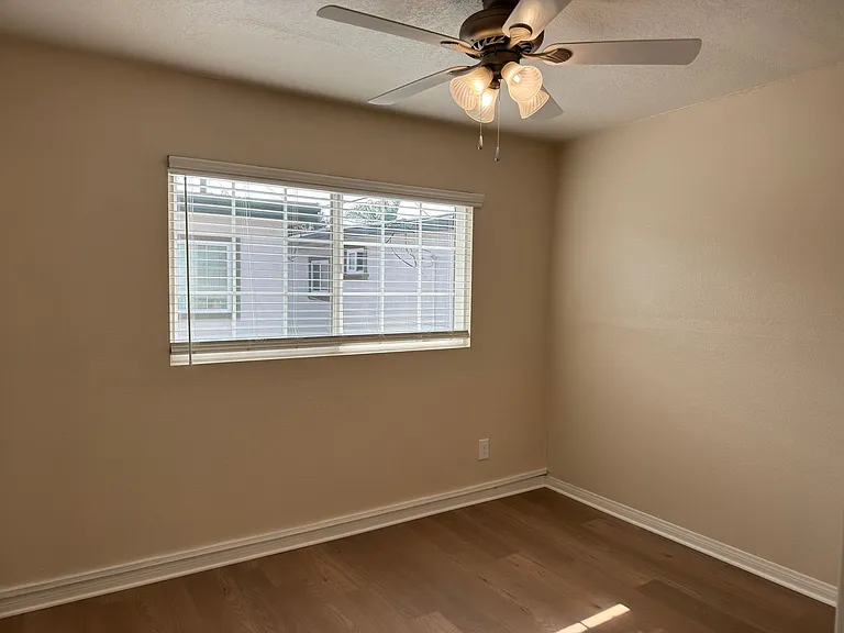 Pointe Pacific Apartment Homes — Photo 44