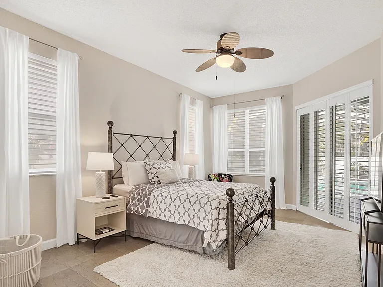 3012 E Vina Del Mar Blvd — Photo 9
