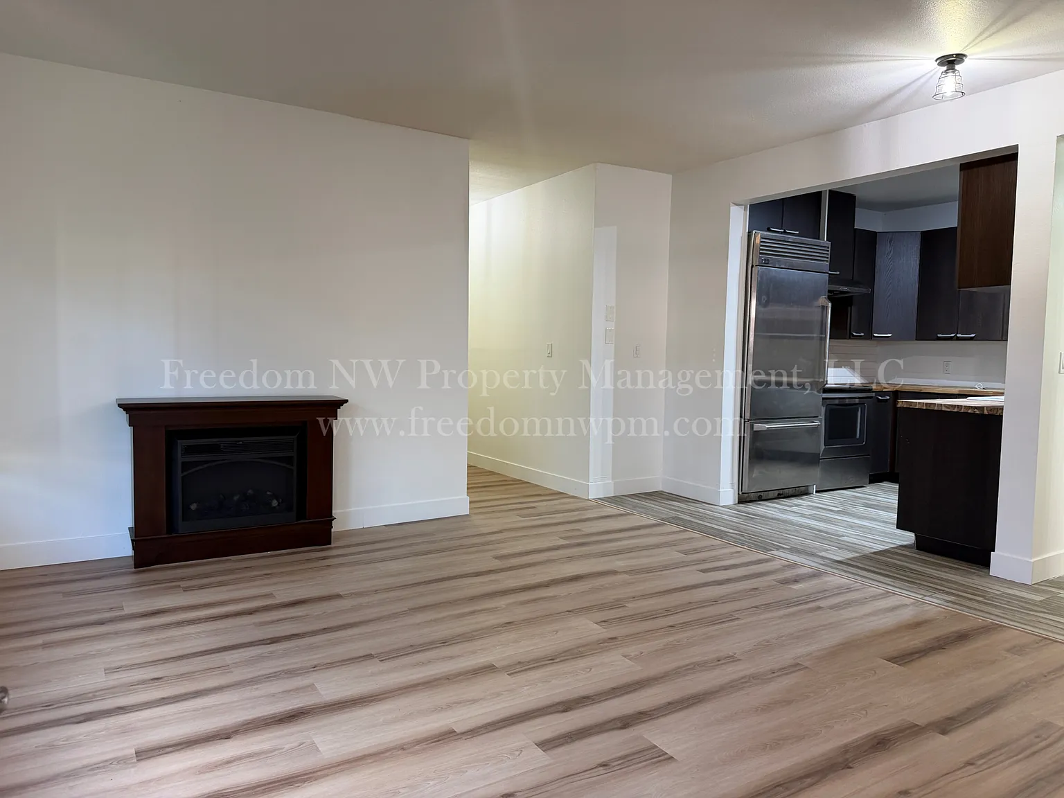 3 bed, 1408 sqft, $2,200 — Photo 4