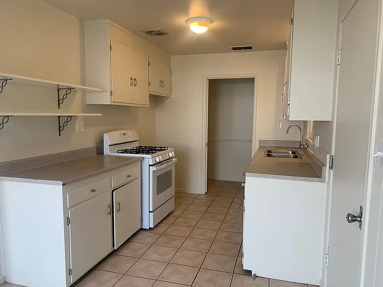 10528 Dolecetto Dr — Photo 9