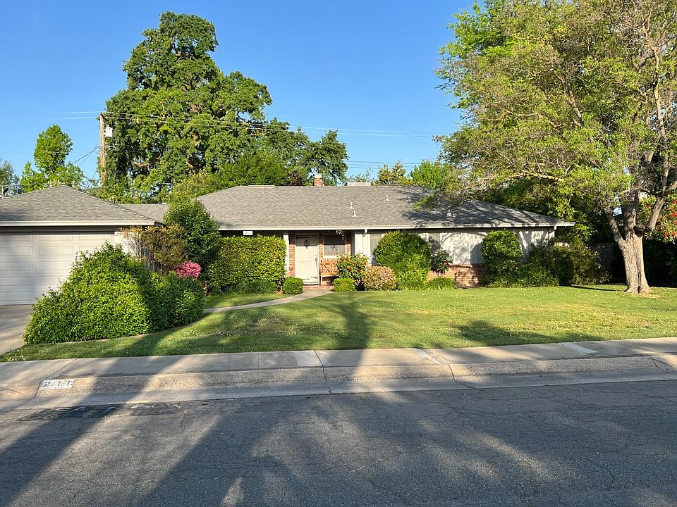 1st image of 211 N Orange Ave