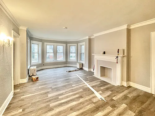 6500 N Leavitt St #1 Photo 1
