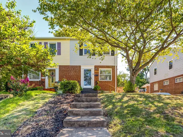 6827 Radcliffe Dr, Alexandria, VA 22307