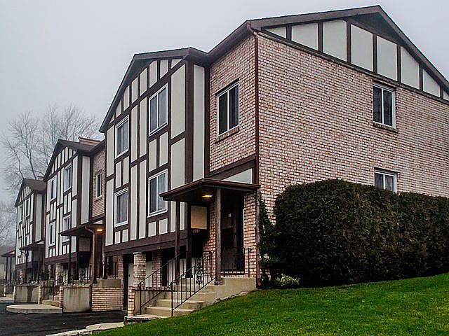 1st image of 330 Ashland Ave