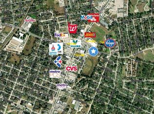 1500 N Alexander Dr, Baytown, TX 77520