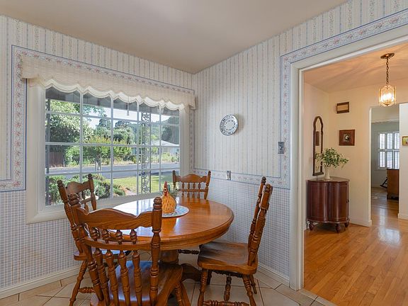 3rd image of 332 Washington Avenue