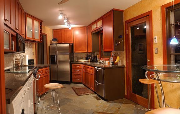 Kitchen 2