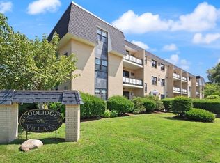 48 Bigelow Ave APT 11, Watertown, MA 02472