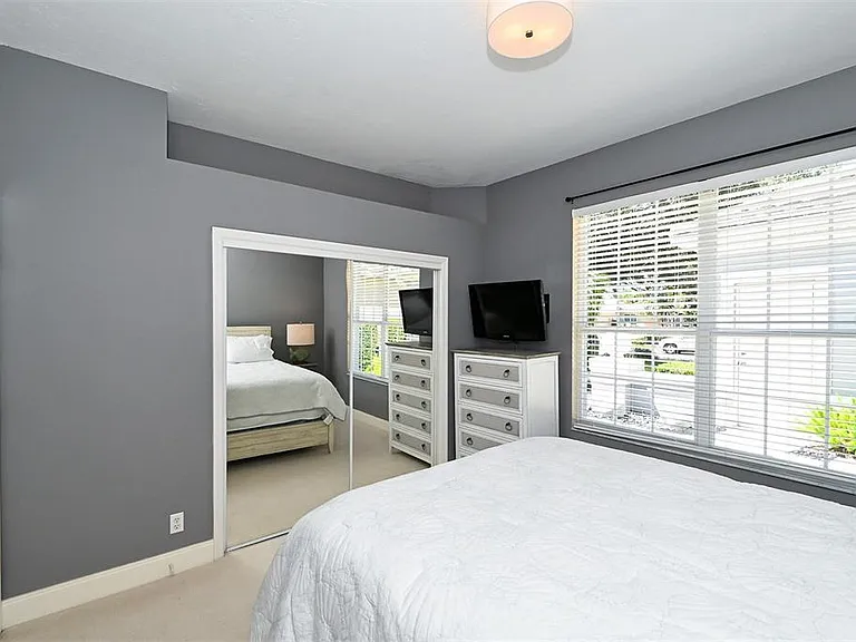 7131 Kensington Ct — Photo 31