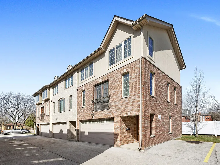825 S La Grange Rd #A — Photo 24