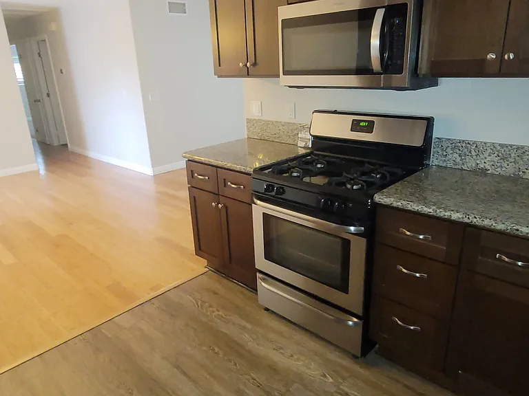 9109 Clearlake Way — Photo 9