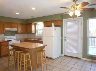 421 S Bluegrass Dr, Bonner Springs, KS 66012