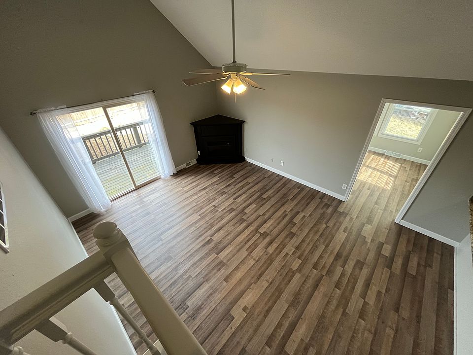 1st image of 15B Dawson Cir #B