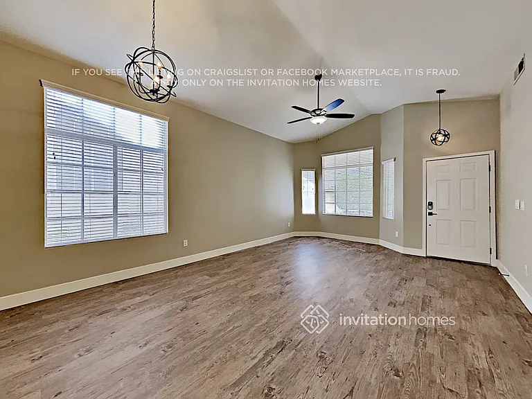 9578 Lavarun Ct — Photo 3