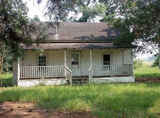 70 Frederick Britt Rd, Bladenboro, NC 28320