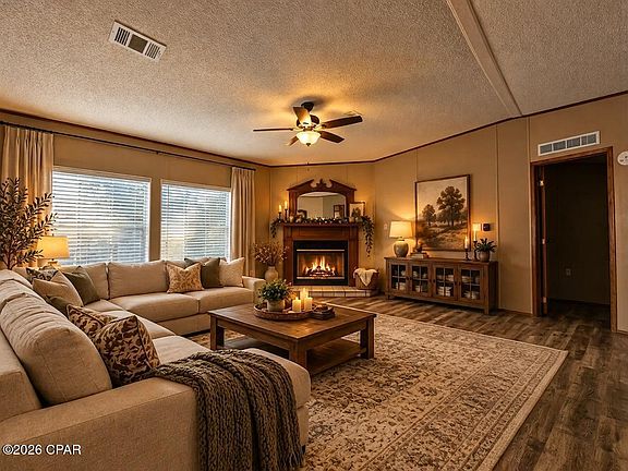 2nd image of 3320 Cardinal Pl
