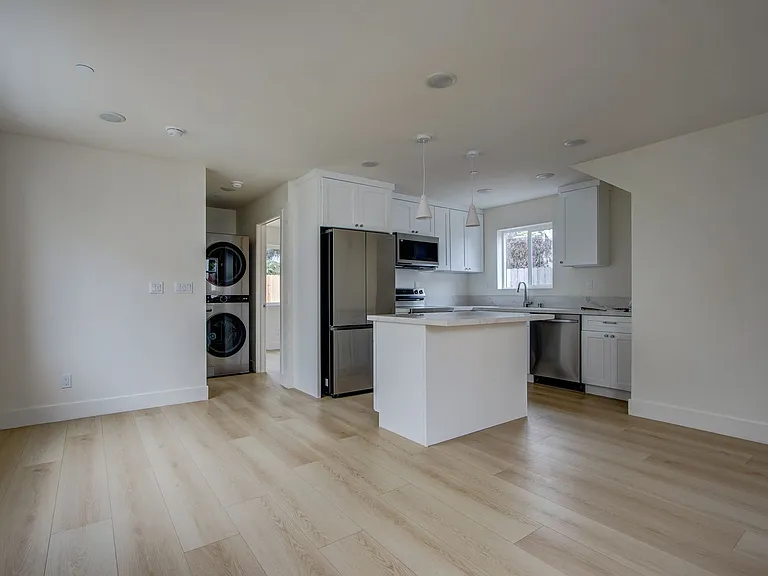 4346 W Country Club Dr #42461 — Photo 1