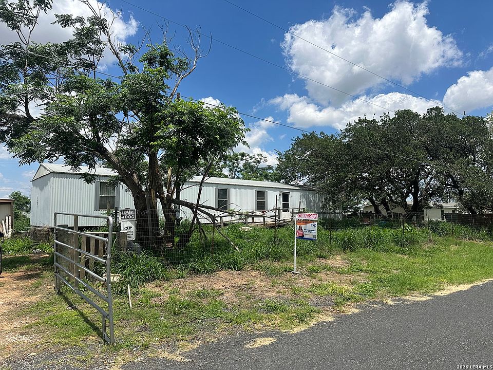2nd image of 49 SUNDOWN LN