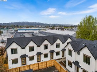5185 SE 28th Ave #9, Portland, OR 97202