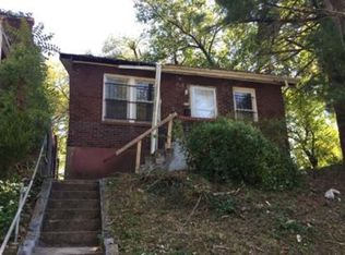 5426 Thrush Ave, Saint Louis, MO 63120