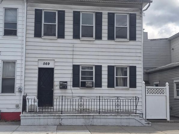 569 S Main St #2