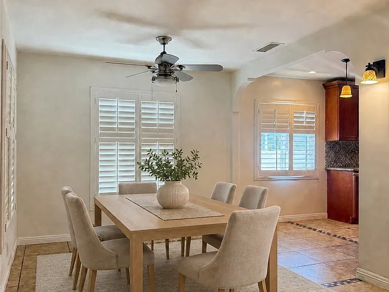 6517 White Oak Ave — Photo 6