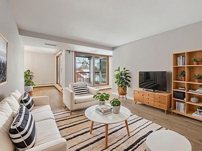5200 South Tuckaway BOULEVARD #250c, Milwaukee, WI, 53221