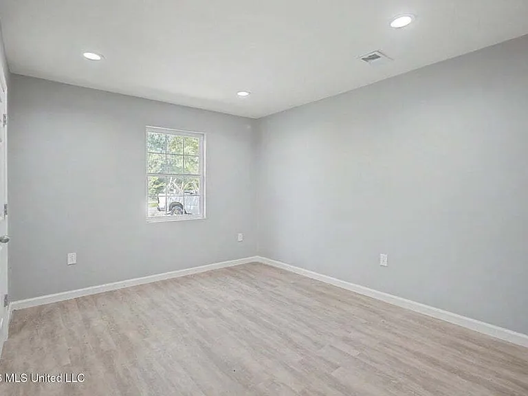 9424 Daisy Vestry Rd #4 — Photo 7