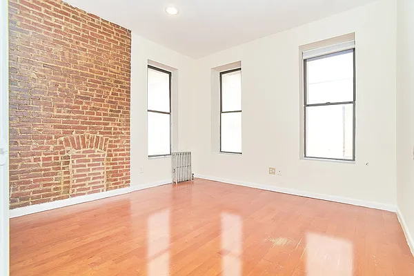 Rented by Living New York | media 35