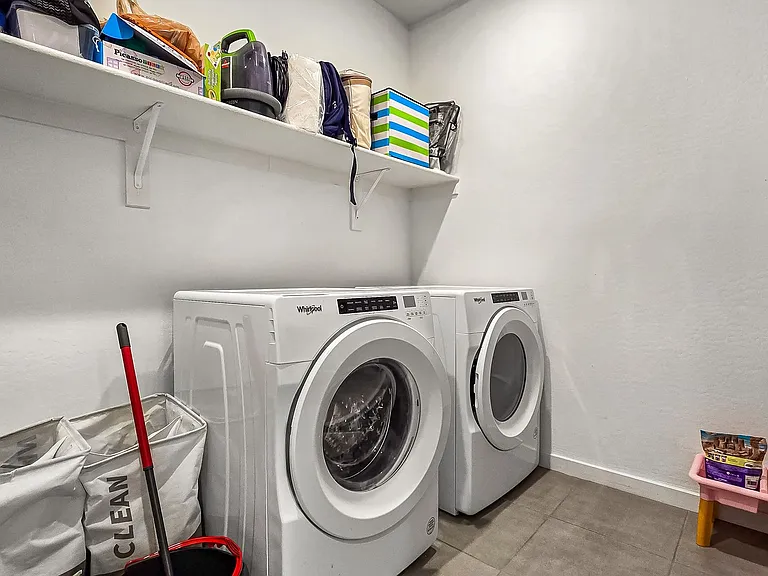 8820 W Agora Ln — Photo 23