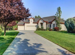 288 W Oakhampton Dr, Eagle, ID 83616