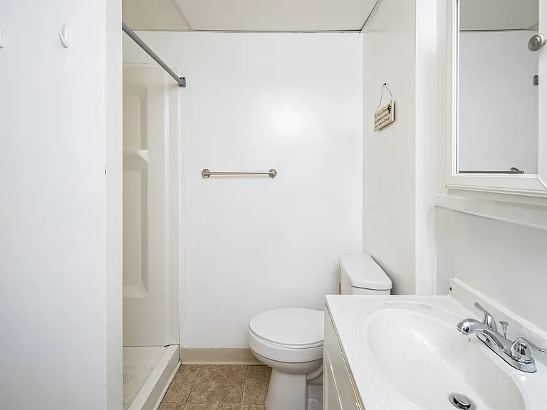 88 14th St #1 — Photo 9
