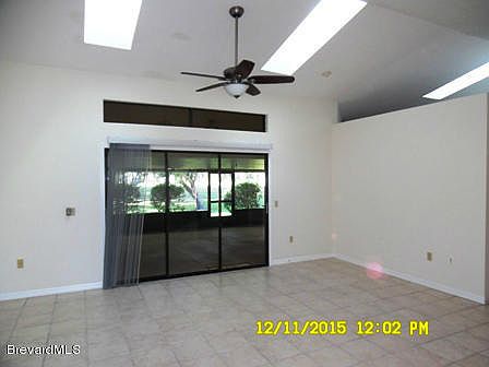 3rd image of 3530 Oakhill Dr