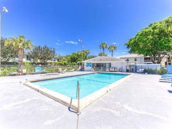 230 SE 10th St, Delray Beach, FL