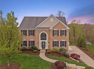 5826 Longview Cir, Bridgeville, PA