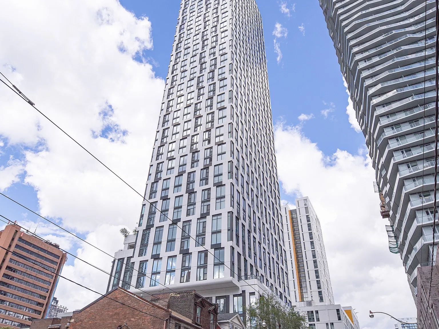 2 bed, $2,500 — Photo 1