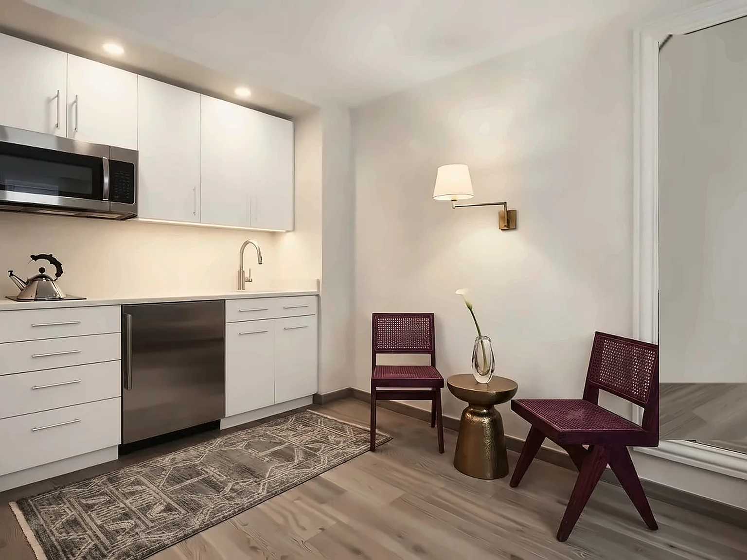 220 East 60th Street — Photo 2
