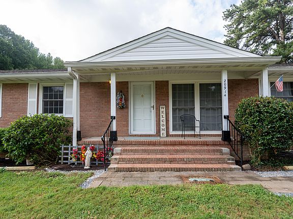 3rd image of 20914 Academy St