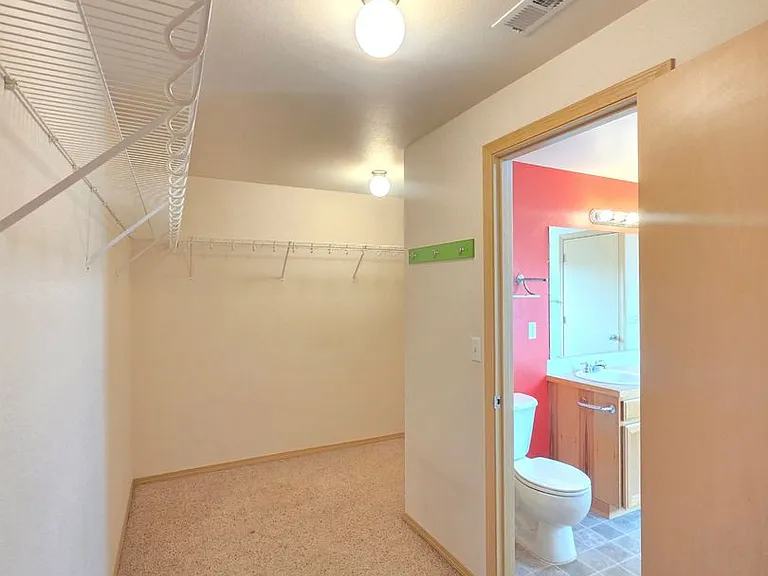 7008 S Lucas St — Photo 16