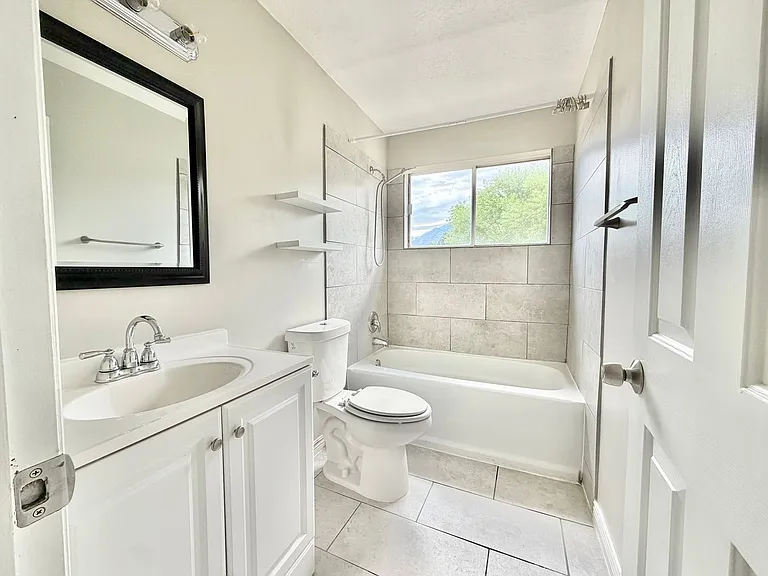 979 E Blue Heron Cir — Photo 6