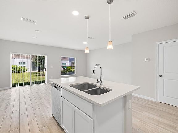 5th image of 14856 HARVEST STREET