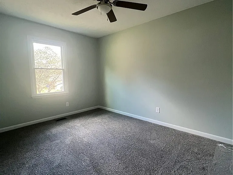 1215 Patrick Dr — Photo 20