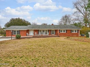 665 Michael Rd, Whispering Pines, NC 28327