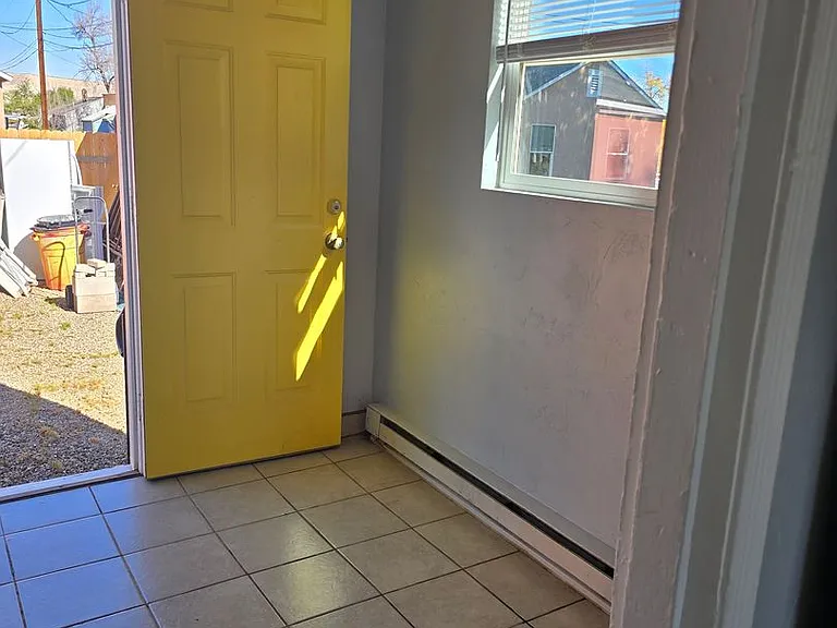 707-709 Duncan Rd — Photo 9