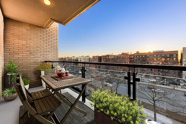 Sold by Compass | media 28