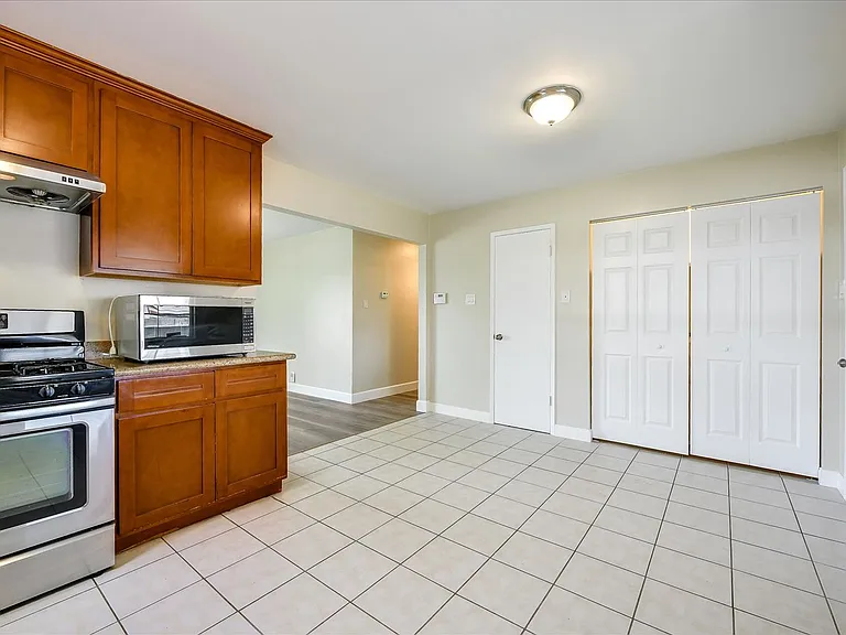 1411 Santa Fe Dr — Photo 11