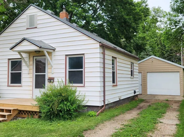 1106 N Prairie Ave, Sioux Falls, SD 57104
